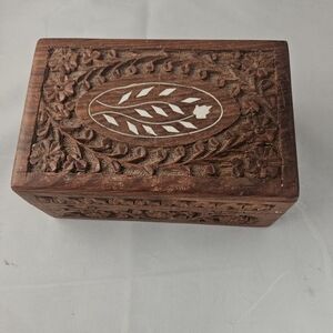 Vintage Hand Carved Wood Jewelry Trinket Box 6"  Hinged Lid Lined Inlay India